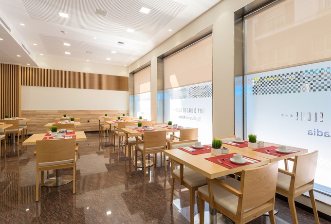 Imagen del bar/restaurante del Hotel Elche Centro Affiliated by Meliá. Foto 6