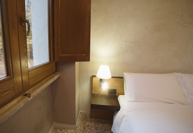 Imagen de la habitación del Hotel Elda, Monte Sant'angelo. Foto 15