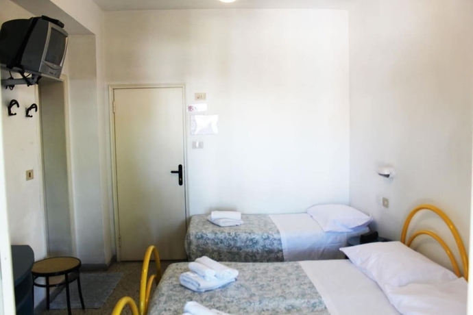 Imagen de la habitación del Hotel Elde. Foto 9