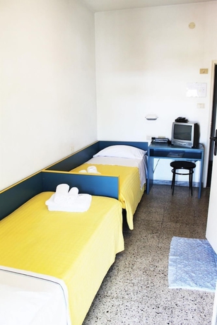 Imagen de la habitación del Hotel Elde. Foto 13