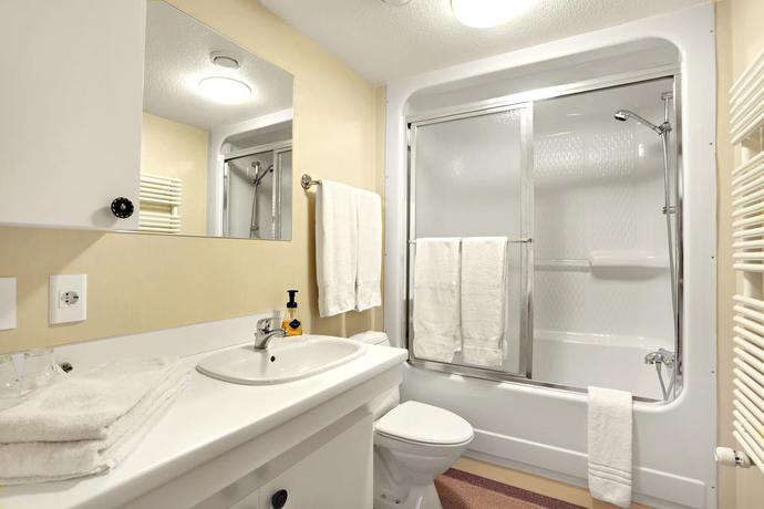 Imagen de la habitación del Hotel Eldey Airport. Foto 12