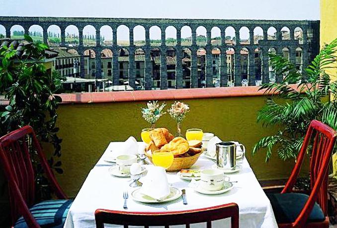 Imagen general del Hotel Ele Acueducto. Foto 14