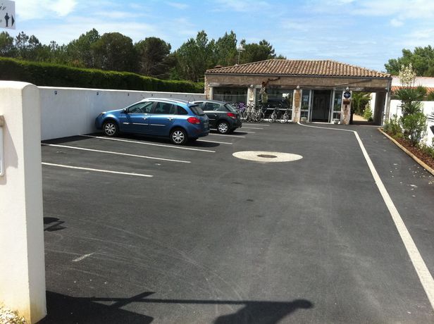 Imagen de la habitación del Hotel El&eacute;gance Suites - &Icirc;le De R&eacute;. Foto 9