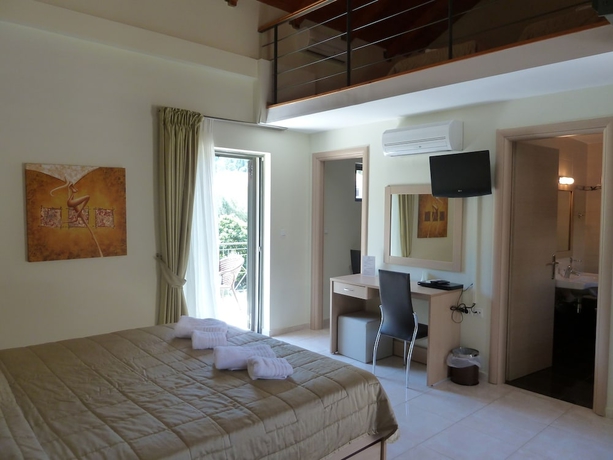 Imagen de la habitación del Hotel Eleana, Léucade. Foto 7