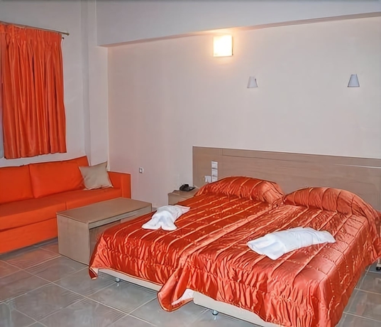 Imagen de la habitación del Hotel Eleana, Léucade. Foto 14