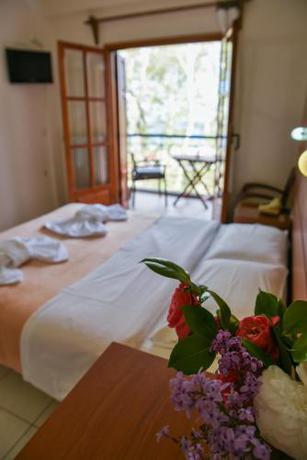 Imagen de la habitación del Hotel Eleana, Mouresi. Foto 7