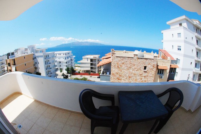 Imagen de la habitación del Hotel Eleana, Sarande. Foto 9
