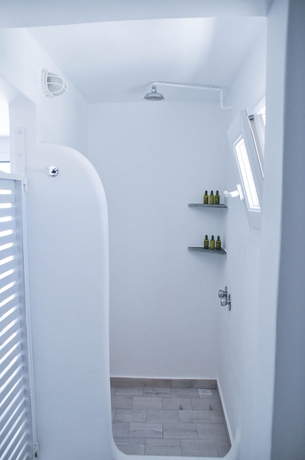 Imagen de la habitación del Hotel Eleanna's. Foto 9