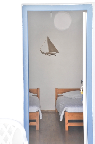 Imagen de la habitación del Hotel Eleanna's. Foto 12