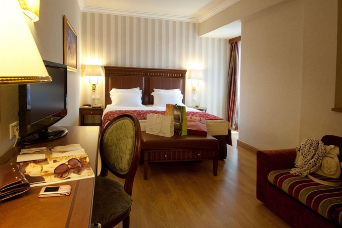 Imagen de la habitación del Hotel Electra Athens. Foto 5