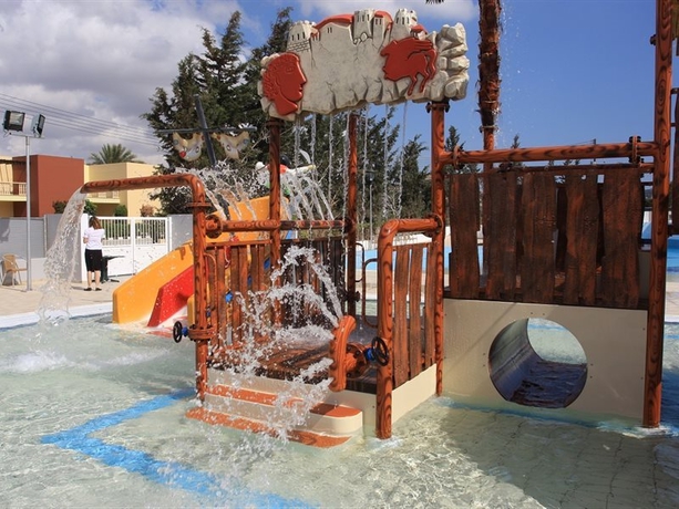 Imagen general del Hotel Electra Beach Holiday Village. Foto 10