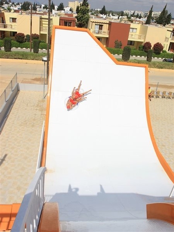 Imagen general del Hotel Electra Beach Holiday Village. Foto 11
