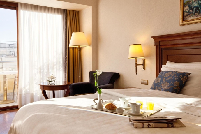 Imagen de la habitación del Hotel Electra Palace Athens. Foto 6