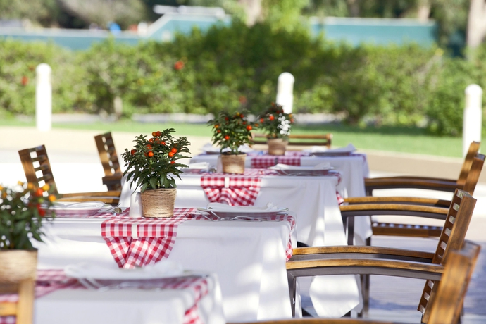 Imagen del bar/restaurante del Hotel Electra Palace Rhodes - Premium All Inclusive. Foto 4