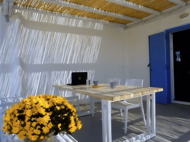 Imagen de los exteriores del Hotel Electra Village. Foto 9