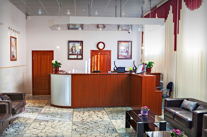 Imagen de los interiores del Hotel Electron. Foto 18