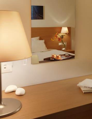 Imagen de la habitación del Hotel Elefsina. Foto 10