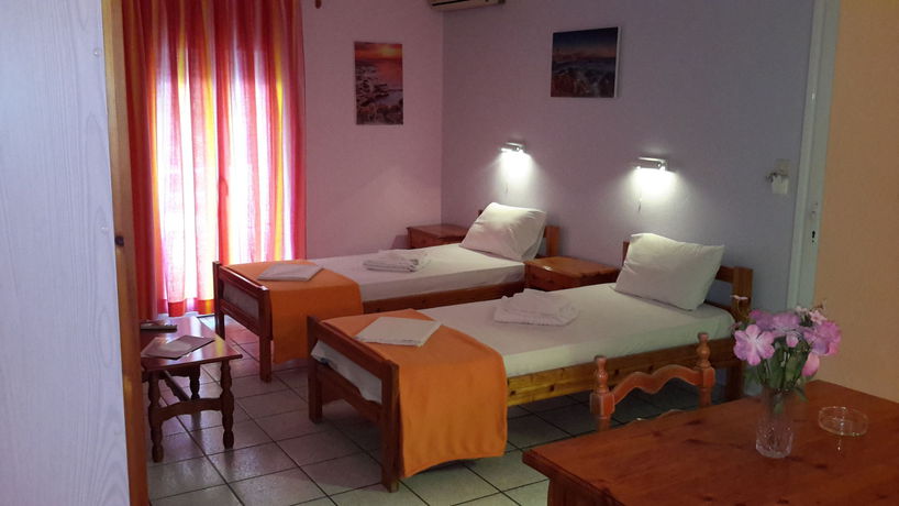 Imagen de la habitación del Hotel Elefteria. Foto 15