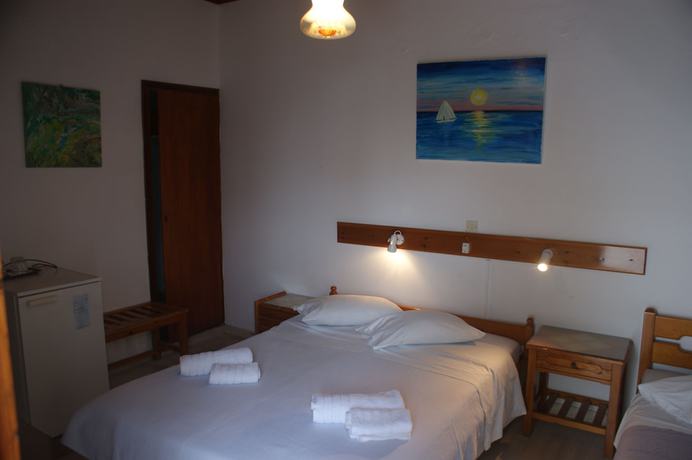 Imagen de la habitación del Hotel Eleftheria, Paros Ciudad. Foto 6