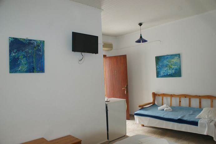 Imagen de la habitación del Hotel Eleftheria, Paros Ciudad. Foto 7