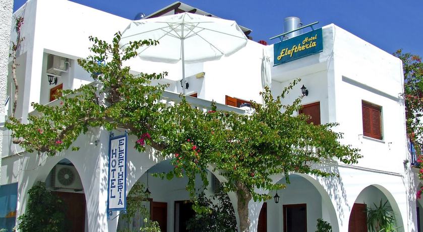 Imagen general del Hotel Eleftheria, Paros Ciudad. Foto 1