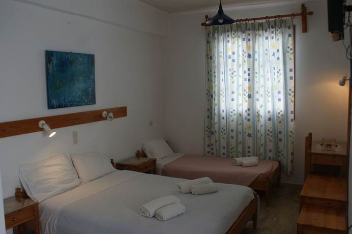Imagen de la habitación del Hotel Eleftheria, Paros Ciudad. Foto 11