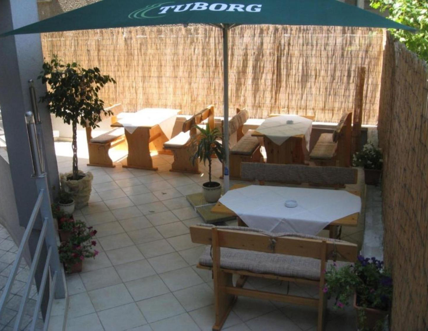 Imagen general del Hotel Elegance, Asenovgrad. Foto 13