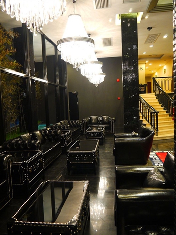 Imagen de los interiores del Hotel Elegance Bund Hotel. Foto 8