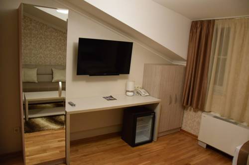 Imagen de la habitación del Hotel Elegance, Ilidža. Foto 4