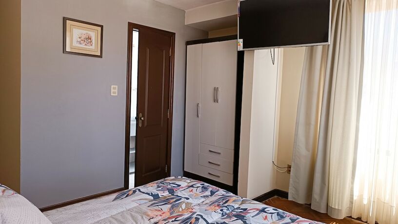 Imagen general del Hotel Elegance, La Paz. Foto 4