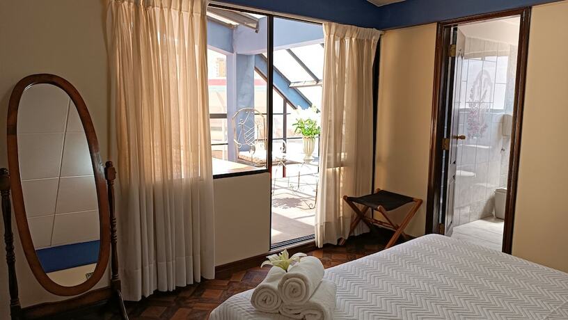 Imagen general del Hotel Elegance, La Paz. Foto 7