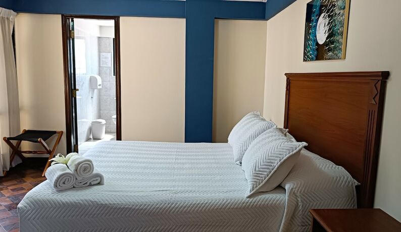 Imagen general del Hotel Elegance, La Paz. Foto 9