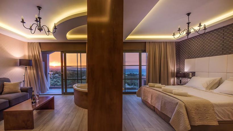 Imagen de la habitación del Hotel Elegance Luxury Executive Suites - Adults Only. Foto 17