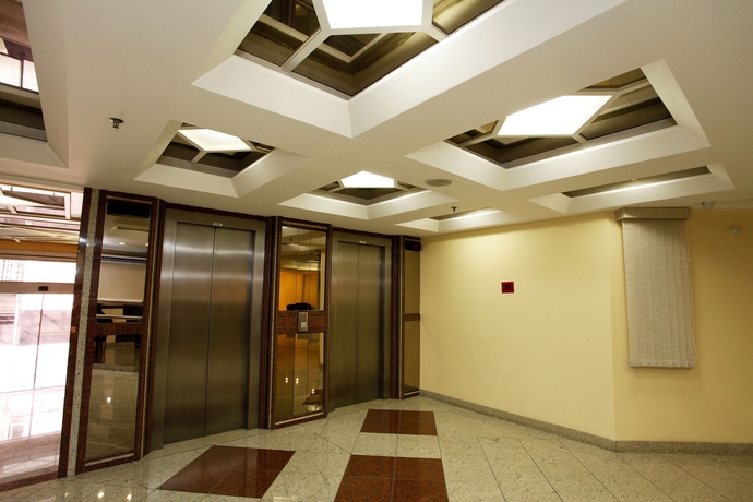 Imagen de los interiores del Hotel Elegance Praia. Foto 8