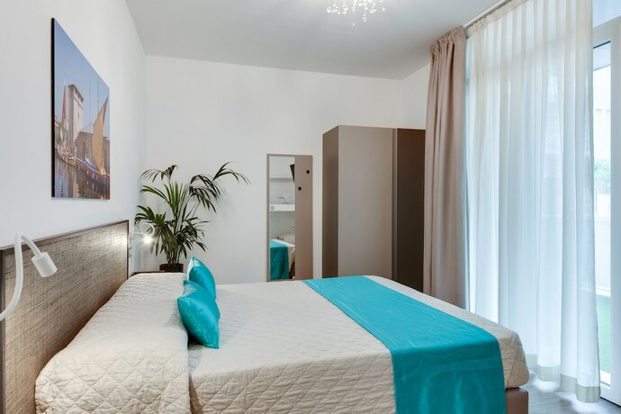 Imagen general del Hotel Elegance Suite Apartments. Foto 7