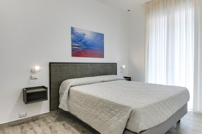 Imagen general del Hotel Elegance Suite Apartments. Foto 10