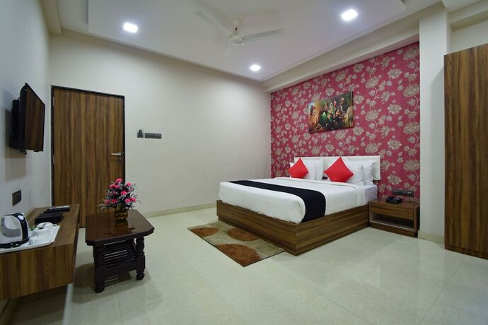Imagen de la habitación del Hotel Elegance Villa. Foto 9