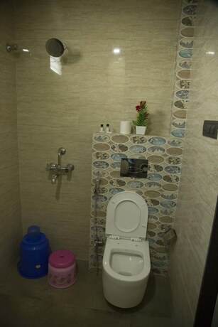 Imagen de la habitación del Hotel Elegance Villa. Foto 16