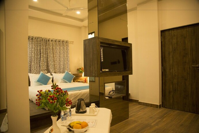 Imagen de la habitación del Hotel Elegance Villa. Foto 18