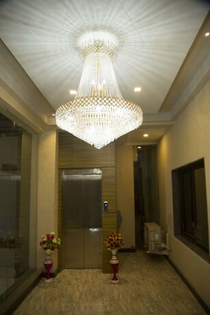 Imagen de los interiores del Hotel Elegance Villa. Foto 20