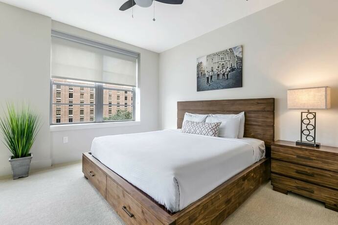 Imagen general del Hotel Elegant 2br Condo Walk To French Quarter. Foto 10