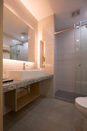 Imagen de la habitación del Hotel Elegant Airport Hotel. Foto 11