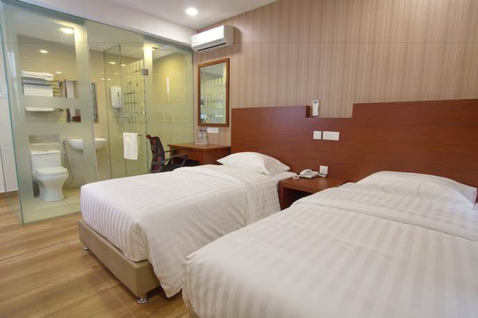 Imagen de la habitación del Hotel Elegant, Batu Pahat. Foto 3