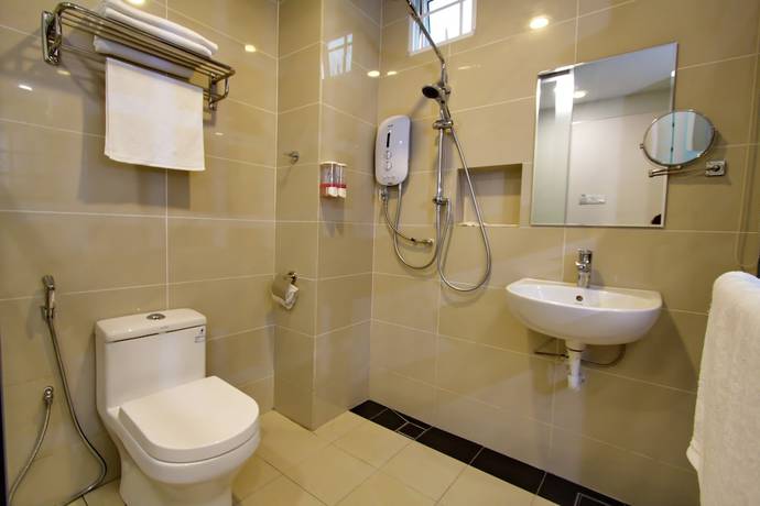 Imagen de la habitación del Hotel Elegant, Batu Pahat. Foto 5