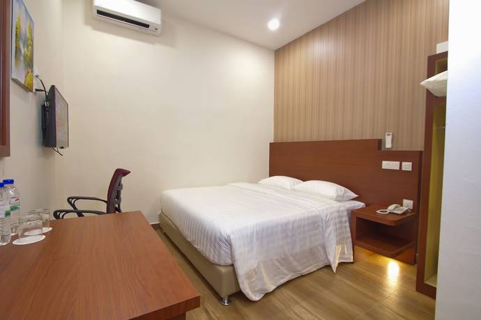 Imagen de la habitación del Hotel Elegant, Batu Pahat. Foto 9