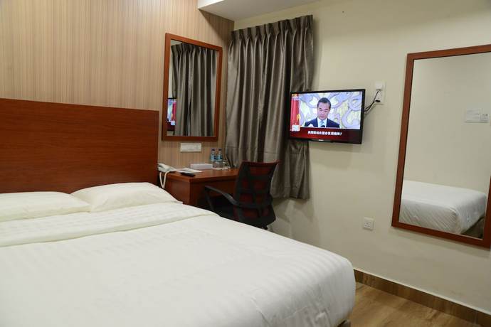 Imagen de la habitación del Hotel Elegant, Batu Pahat. Foto 11