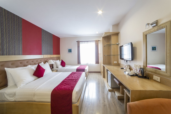 Imagen de la habitación del Hotel Elegant. Foto 9