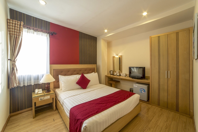 Imagen de la habitación del Hotel Elegant. Foto 10