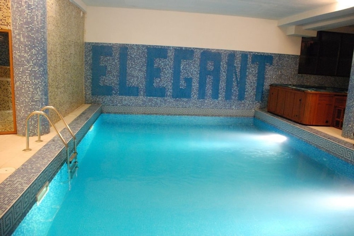 Imagen de la piscina del Hotel Elegant Lodge, Bansko. Foto 18