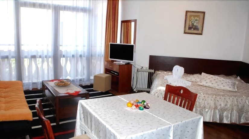 Imagen de la habitación del Hotel Elegant Lux. Foto 11